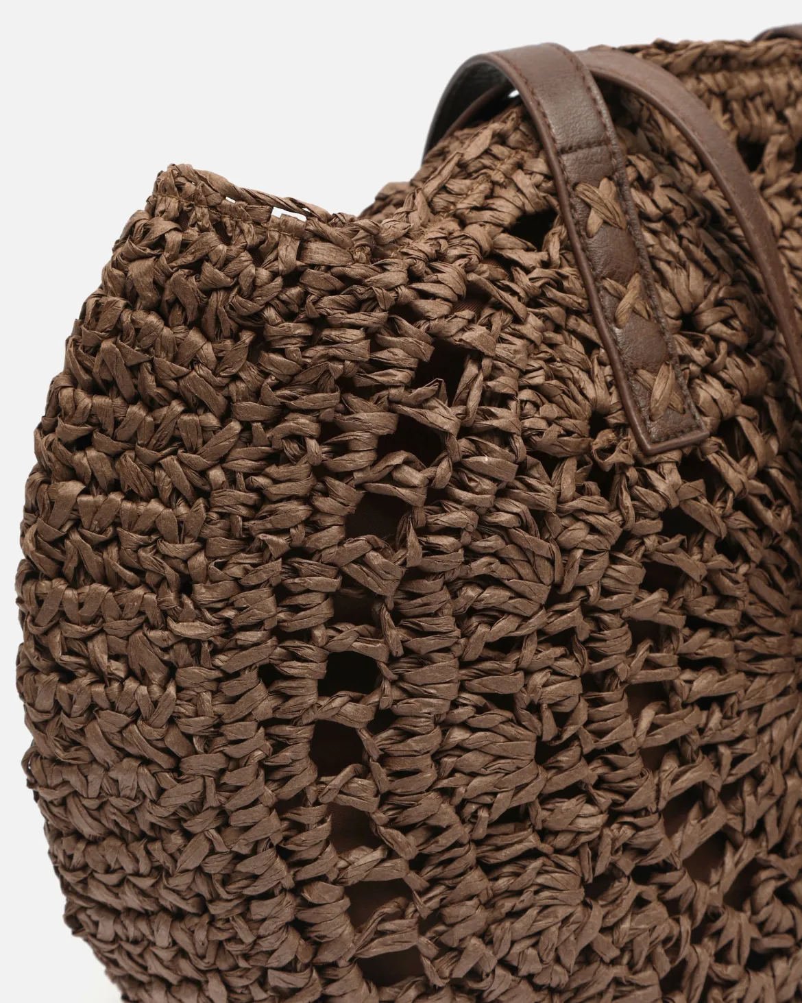 Bolso de hombro redondo grande efecto rafia