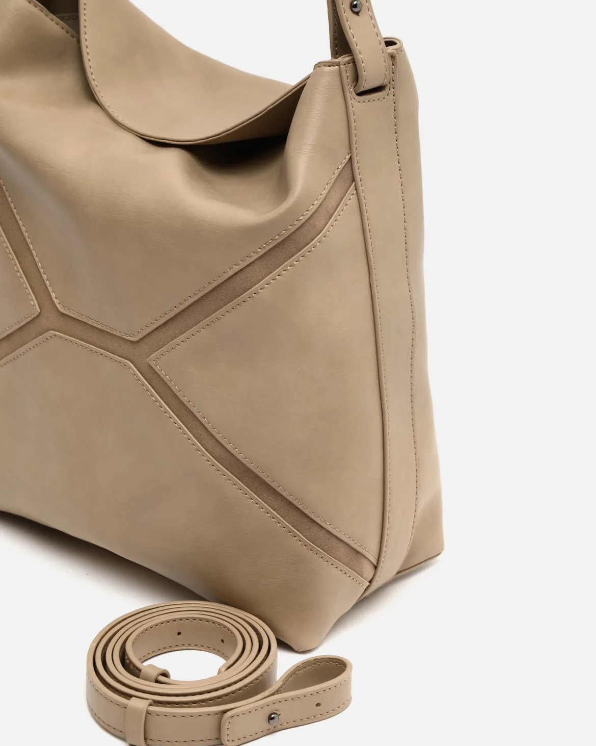 Bolso hobo con asa bandolera extraíble