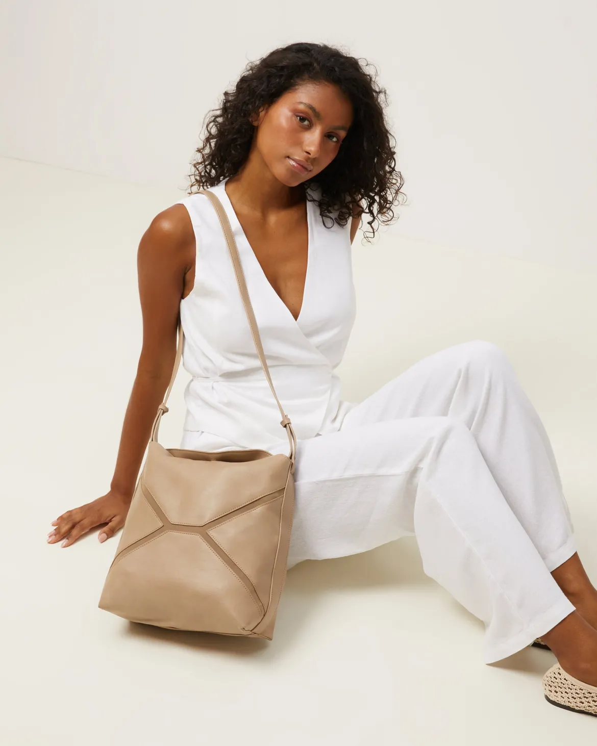 Bolso hobo con asa bandolera extraíble