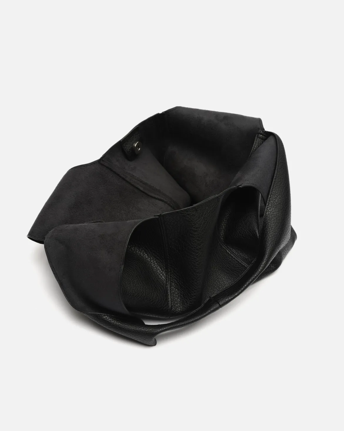Bolso hobo con neceser extraíble