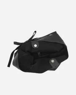 Bolso hobo con neceser extraíble