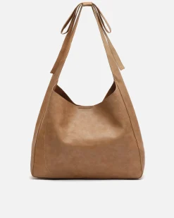 Bolso hobo con neceser extraíble