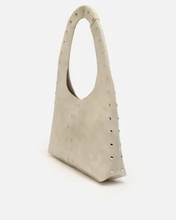 Bolso hobo grande con detalles metálicos