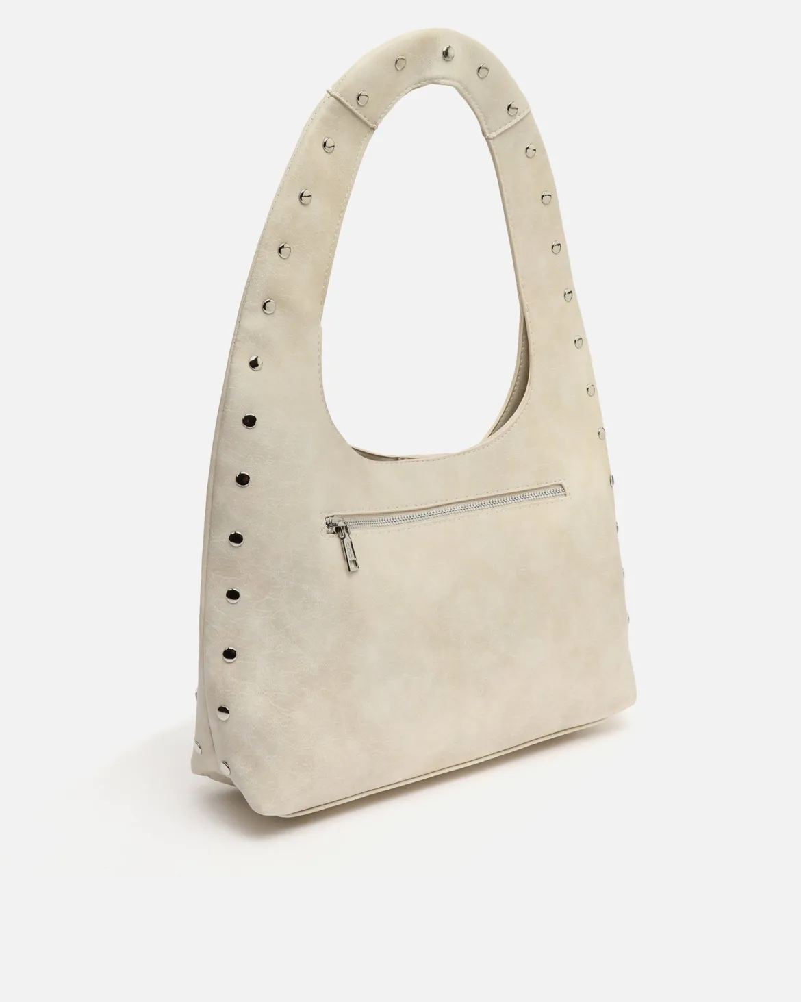 Bolso hobo grande con detalles metálicos
