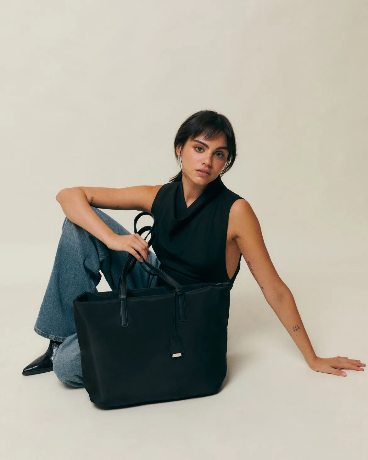 Bolso shopper de nylon con bolsillo para portátil 15 pulgadas