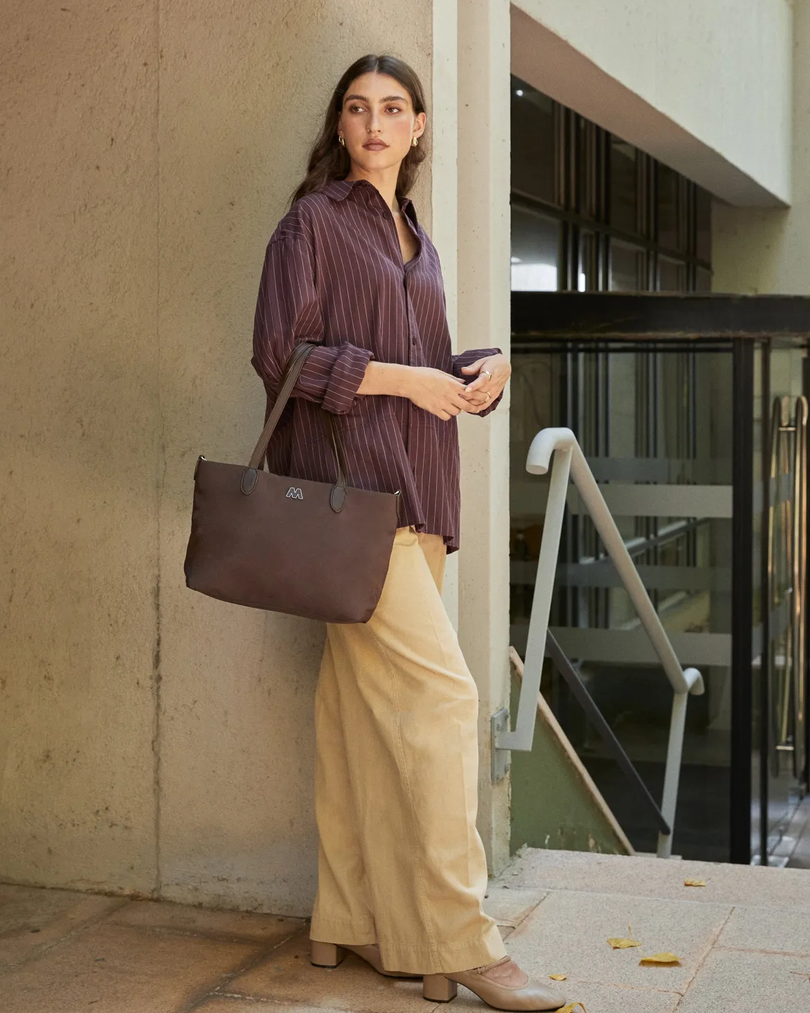 Bolso shopper de nylon con asa bandolera extraíble