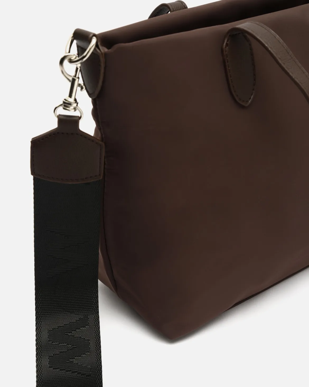 Bolso shopper de nylon con asa bandolera extraíble