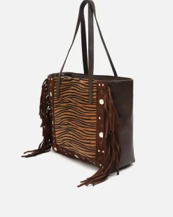 Bolso shopper grande animal print con detalles metálicos y flecos