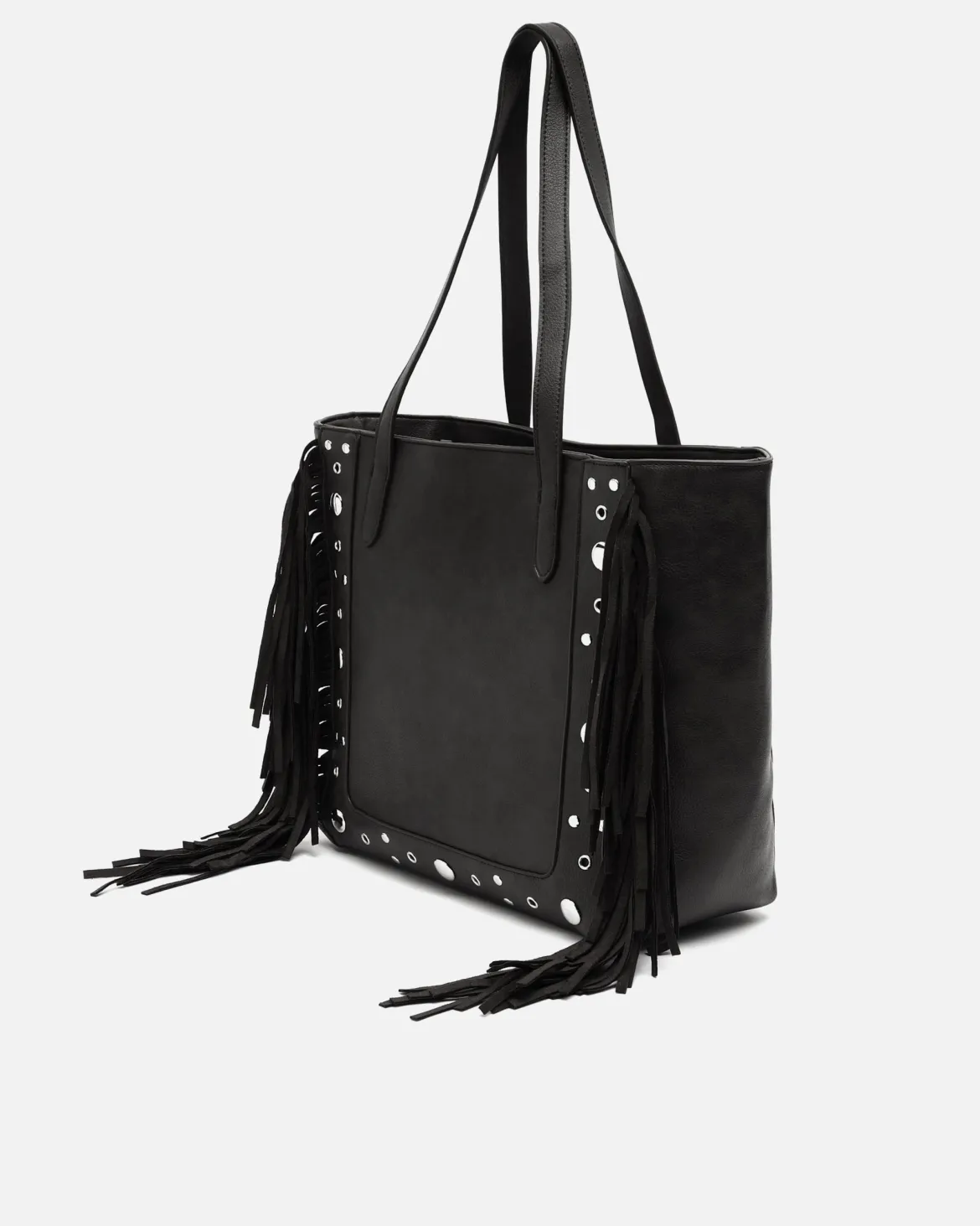 Bolso shopper grande con detalles metálicos y flecos
