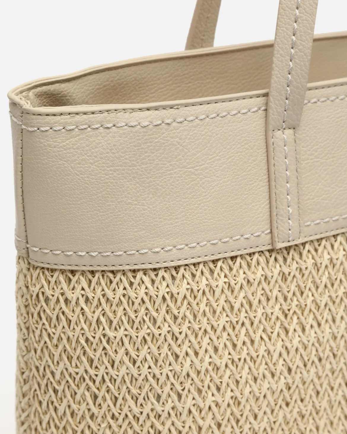 Bolso shopper grande efecto rafia
