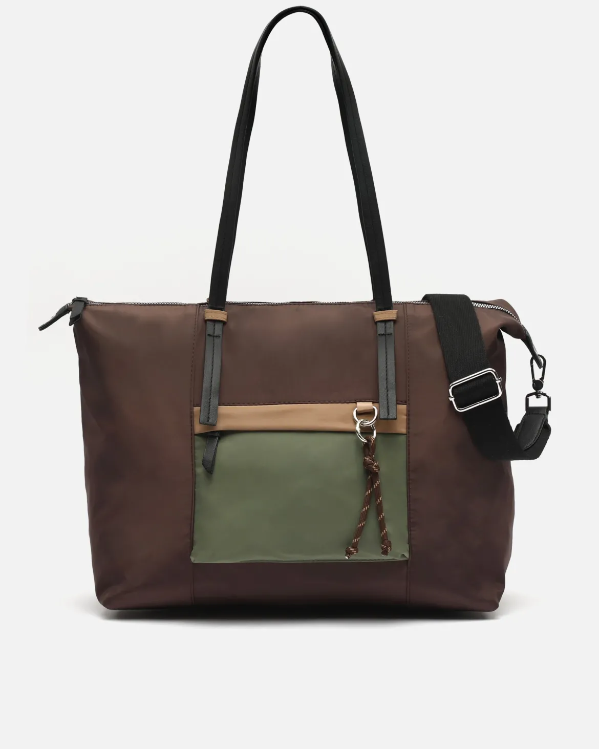 Bolso shopper grande en nylon con asa bandolera extraíble