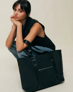 Bolso shopper grande en nylon con bolsillo para tablet