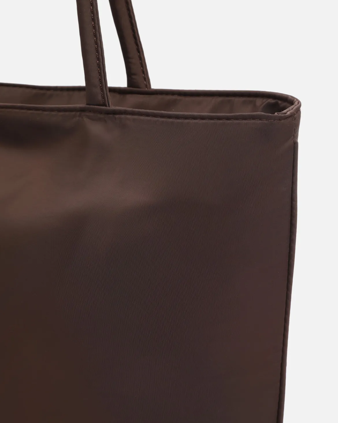 Bolso shopper grande en nylon