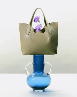 Bolso tote pequeño con neceser y asa bandolera extraíble