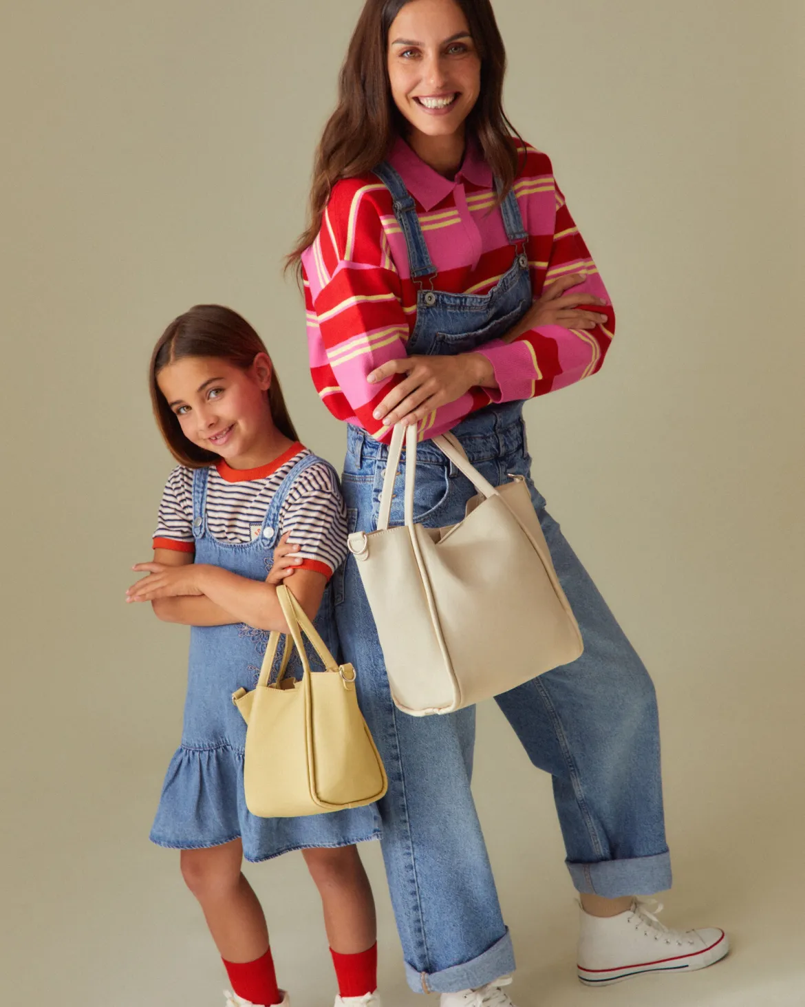 Bolso tote pequeño con neceser y asa bandolera extraíble