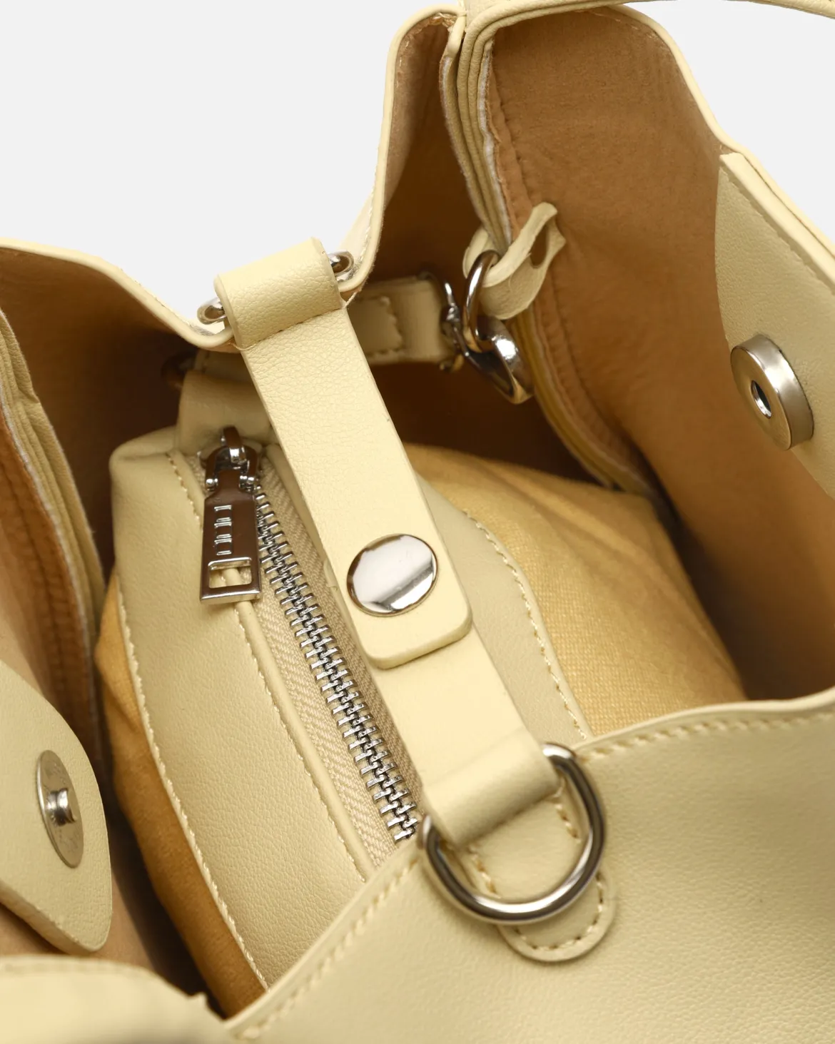 Bolso tote pequeño con neceser y asa bandolera extraíble