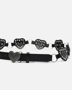 Cinturón con detalles en forma de corazón