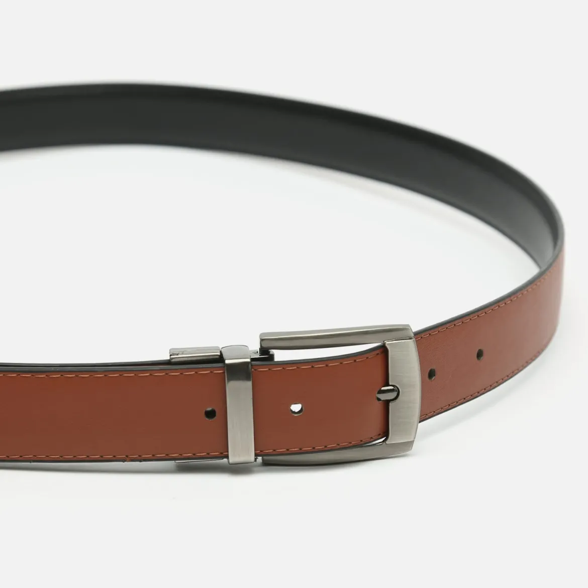 Cinturón reversible con hebilla cuadrada