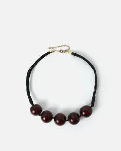 Collar con bolas grandes
