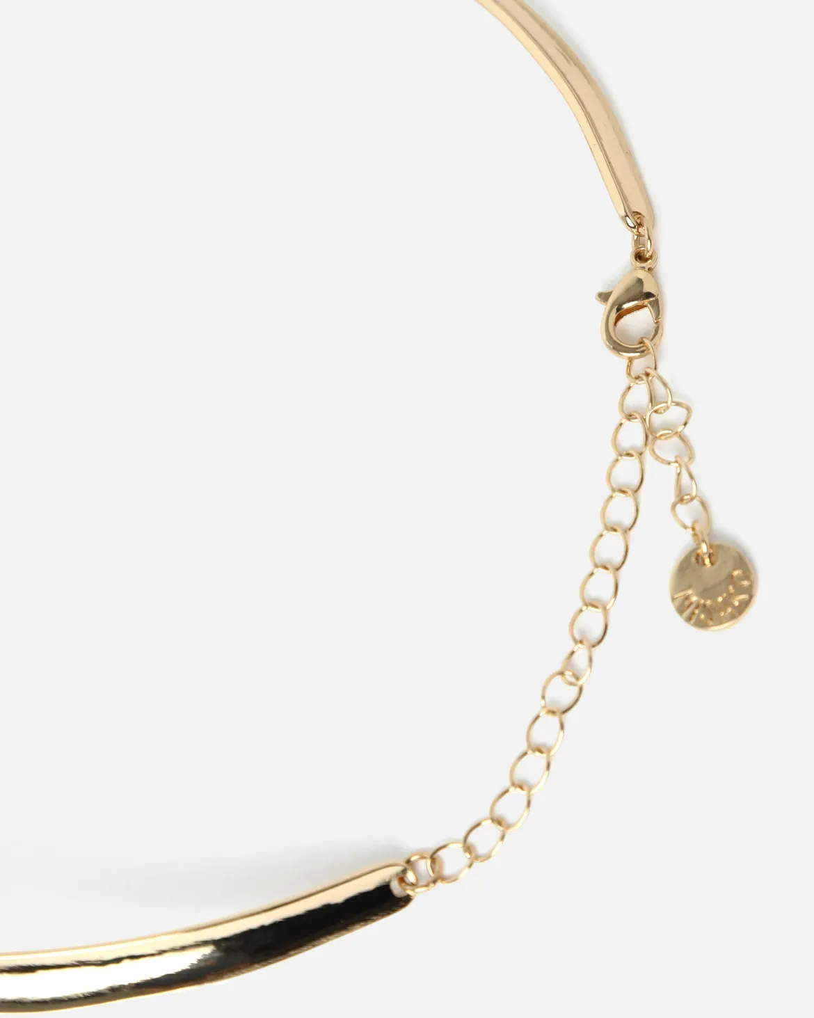 Collar tipo choker rígido