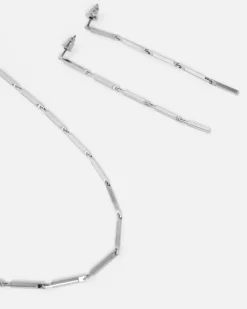 Conjunto de collar y pendientes