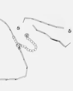 Conjunto de collar y pendientes