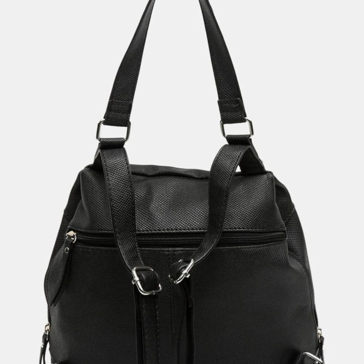 Mochila antirrobo con detalles metálicos