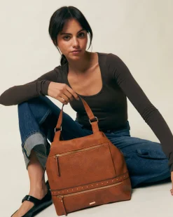 Mochila antirrobo con detalles metálicos