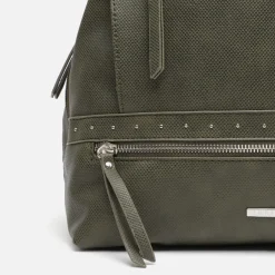 Mochila antirrobo con detalles metálicos