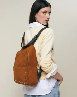 Mochila antirrobo efecto ante con detalles metálicos
