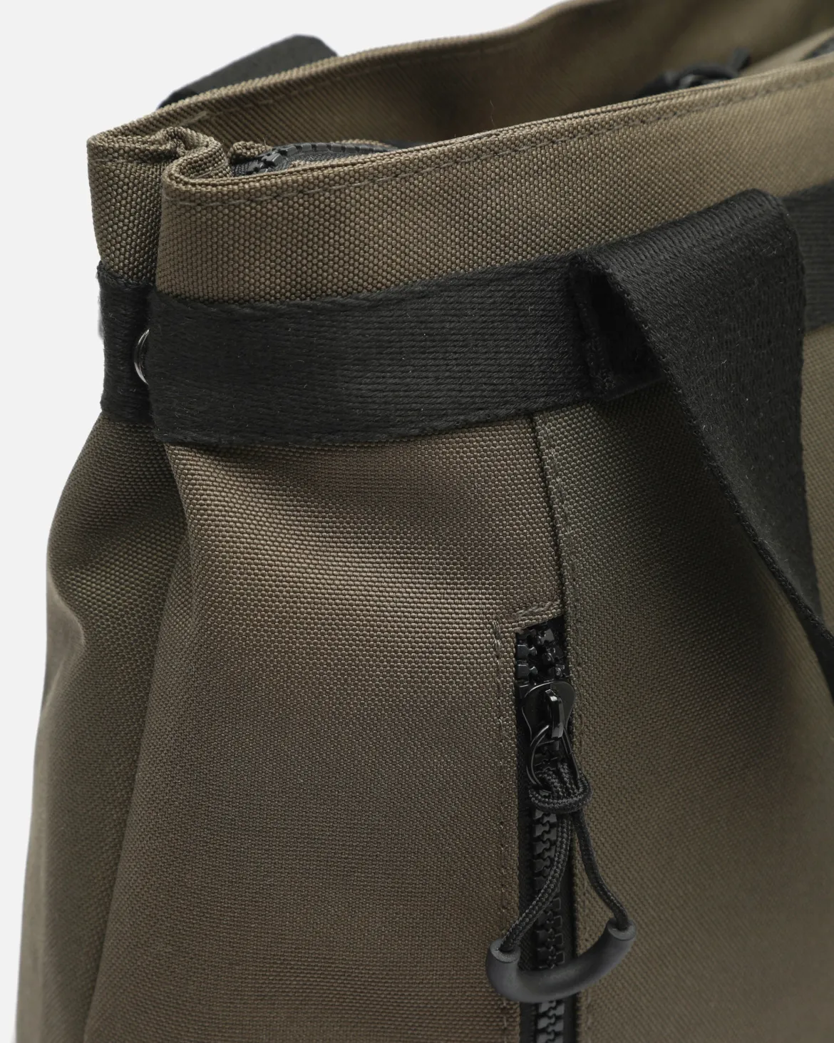 Mochila con asa bandolera extraíble