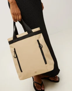 Mochila con asa bandolera extraíble