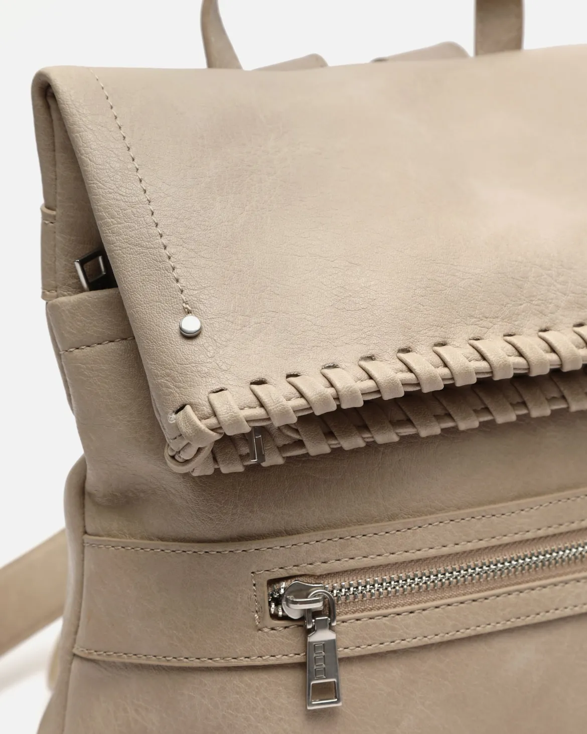 Mochila con solapa