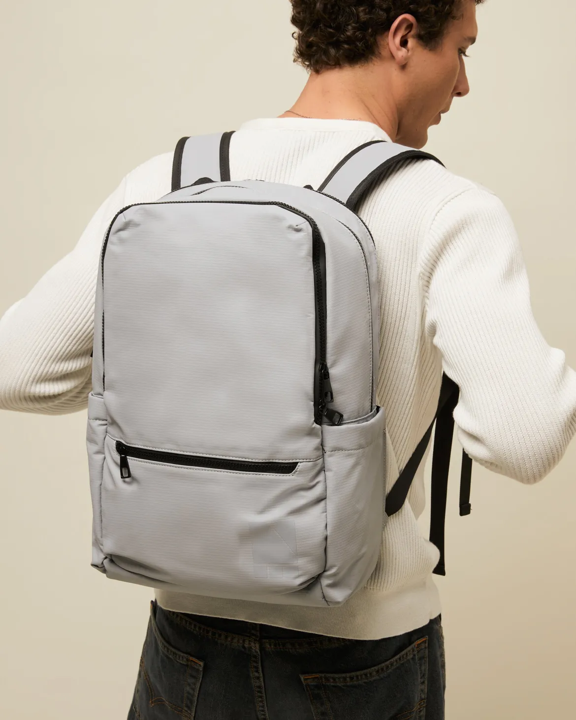 Mochila de nylon con bolsillo para portátil 15.6 pulgadas