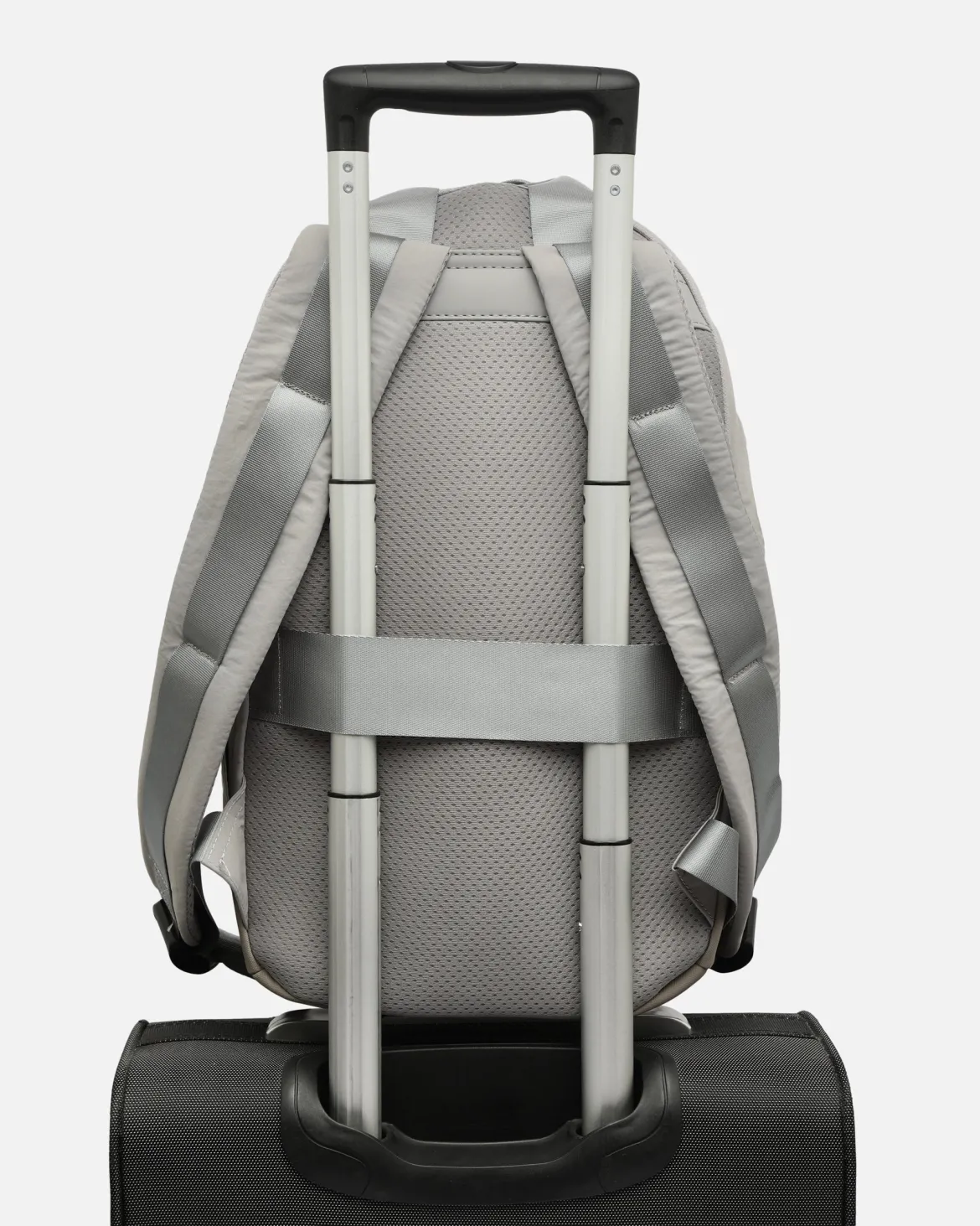 Mochila en nylon con bolsillo para portátil 14 pulgadas
