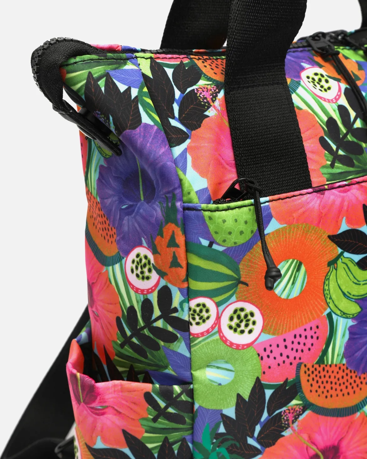 Mochila en nylon reciclado