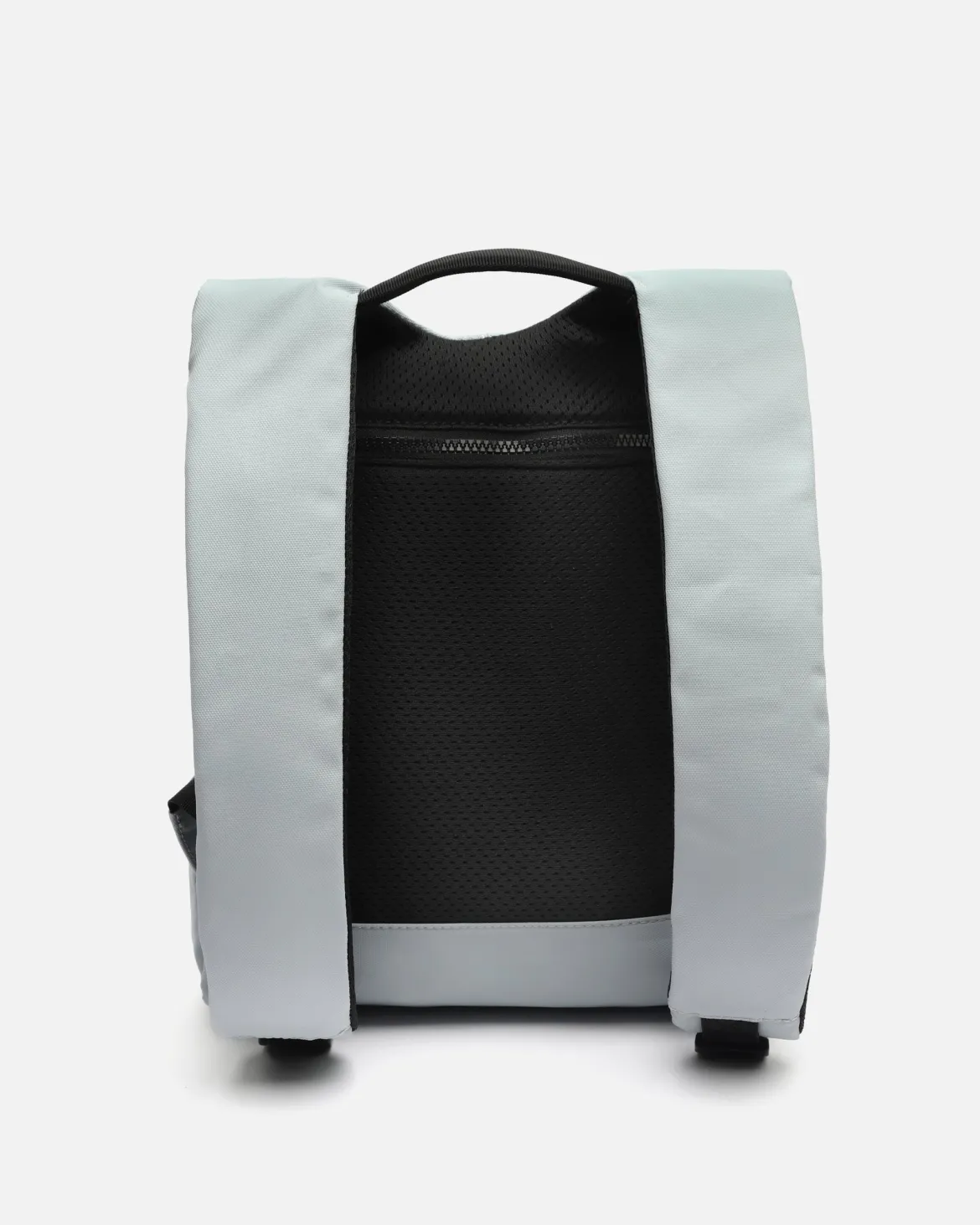 Mochila pequeña en nylon