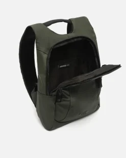 Mochila pequeña en nylon