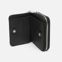 Monedero pequeño con detalles metalizados