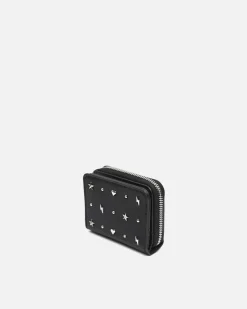 Monedero pequeño con detalles metálicos