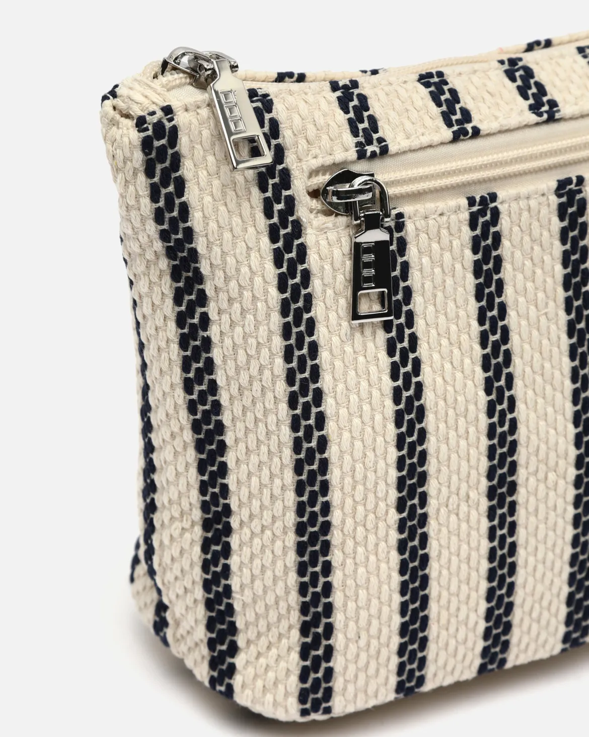 Neceser grande con estampado de rayas en jacquard