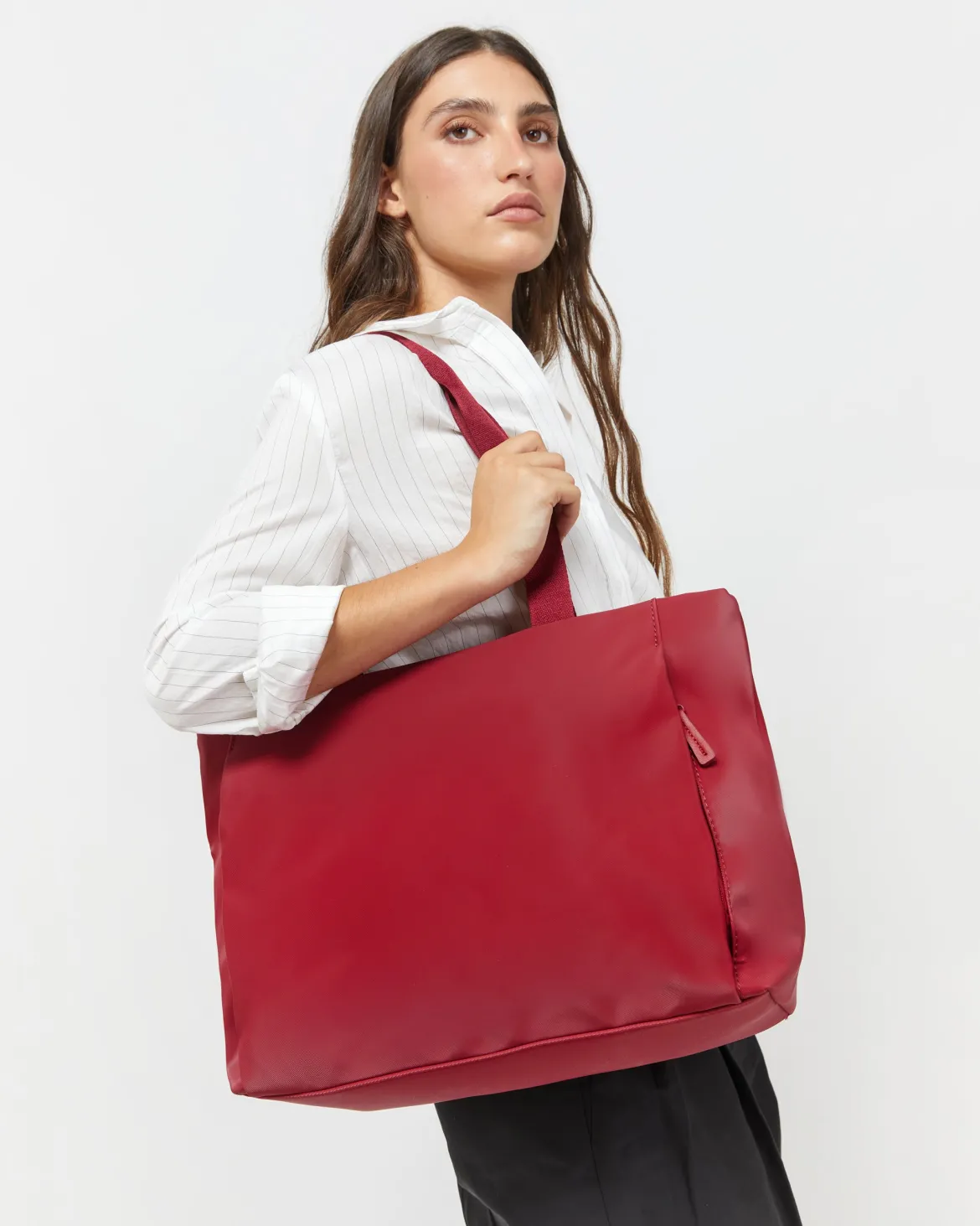 Bolso shopper grande en nylon con bolsillo para portátil 15 pulgadas