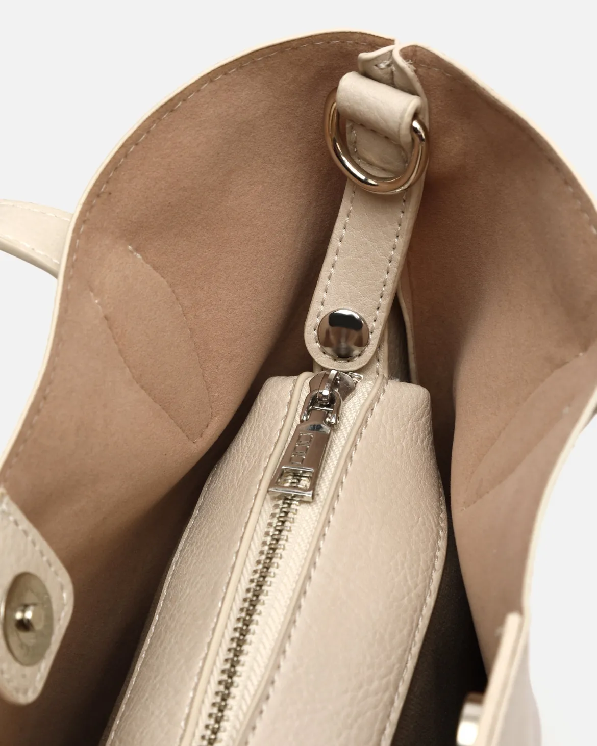 Bolso tote pequeño con neceser y asa bandolera extraíble